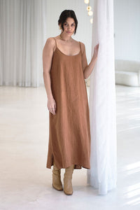 EADIE: FUNDAMENTAL LINEN MIDI DRESS - NUTMEG