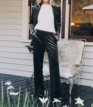 Load image into Gallery viewer, ITALIAN STAR: JETS VELVET JACKET - KHAKI
