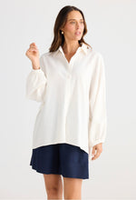 Load image into Gallery viewer, BRAVE &amp; TRUE: MONTY SHIRT - OFF WHITE
