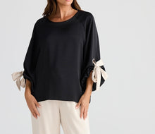 Load image into Gallery viewer, BRAVE &amp; TRUE: OUI OUI TOP - BLACK with OYSTER
