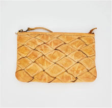 Load image into Gallery viewer, HOLIDAY: SICILY CLUTCH - TAN
