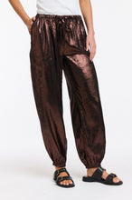 Load image into Gallery viewer, 365 DAYS: LENI METALLIC PANTS - COPPER
