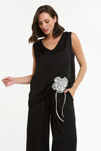 Load image into Gallery viewer, URBAN LUXURY: FLOWER LEATHER WRAP BELT - SILVER
