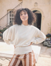 Load image into Gallery viewer, SHANTY: ANAIS KNIT TOP - OATMEAL
