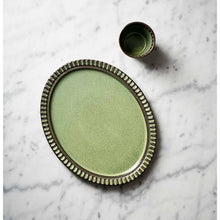 Load image into Gallery viewer, ROBERT GORDON: ADELAIDE OVAL PLATTER - GREEN 35cm
