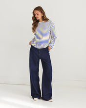 Load image into Gallery viewer, MOSS: ANTIBES STRIPE CREW - BLUE/WHITE
