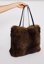 Load image into Gallery viewer, HOLIDAY : LUNA TOTE - BROWN
