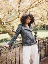 Load image into Gallery viewer, SHANTY: EASTON BIKER JACKET - VINTAGE WORN BLACK
