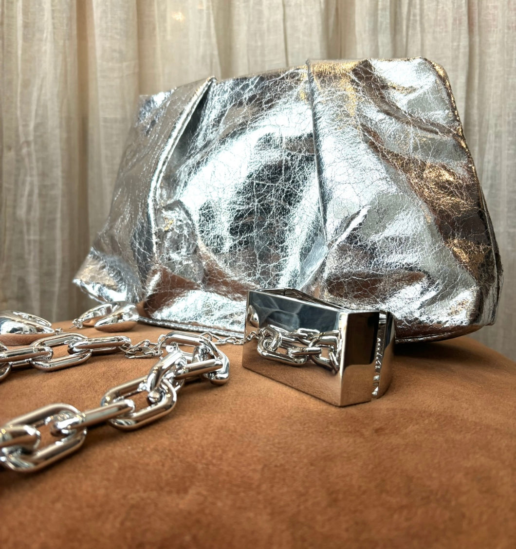 MISS MOSS: CLUTCH - METALLIC SILVER