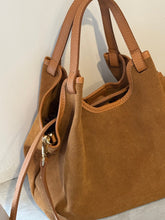 Load image into Gallery viewer, MAMAPAPA: LEONIE TOTE BAG - CARAMEL
