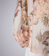 Load image into Gallery viewer, MOSS: ADELE BLOUSE - SPRING FLORAL
