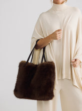 Load image into Gallery viewer, HOLIDAY : LUNA TOTE - BROWN
