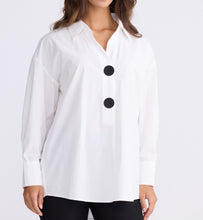Load image into Gallery viewer, BRAVE &amp; TRUE: COVENTRY OVER SHIRT - WHITE
