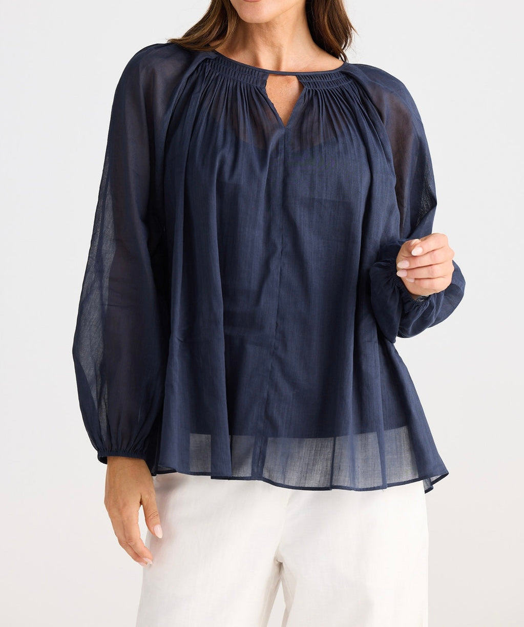 BRAVE & TRUE: RAPHAEL TOP - NAVY