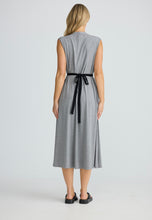 Load image into Gallery viewer, HOMELOVE: FREE TIME DRESS - GREY MARLE
