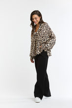 Load image into Gallery viewer, ITALIAN STAR: MONROE BATWING SHIRT - LEOPARD PRINT
