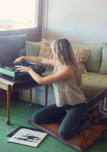 Load image into Gallery viewer, TALISMAN: KITRI TOP - OAT

