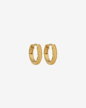 Load image into Gallery viewer, TEMPLE OF THE SUN: ARETE HUGGIES - GOLD VERMEIL
