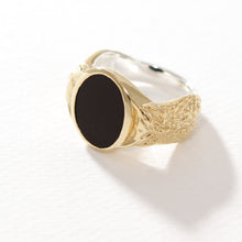 Load image into Gallery viewer, TEMPLE OF THE SUN: PALAS ONYX RING - GOLD
