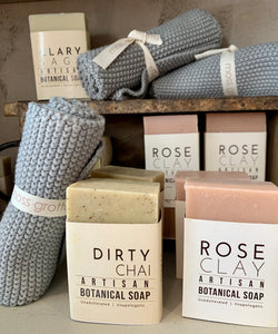 THE SOAPSTRESS: BOTANICAL SOAP
