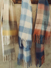 Load image into Gallery viewer, CHECK FLUFFY SCARVES
