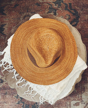 Load image into Gallery viewer, RUSTIC LINEN: VACAY SCARF - IVORY WITH FRINGE
